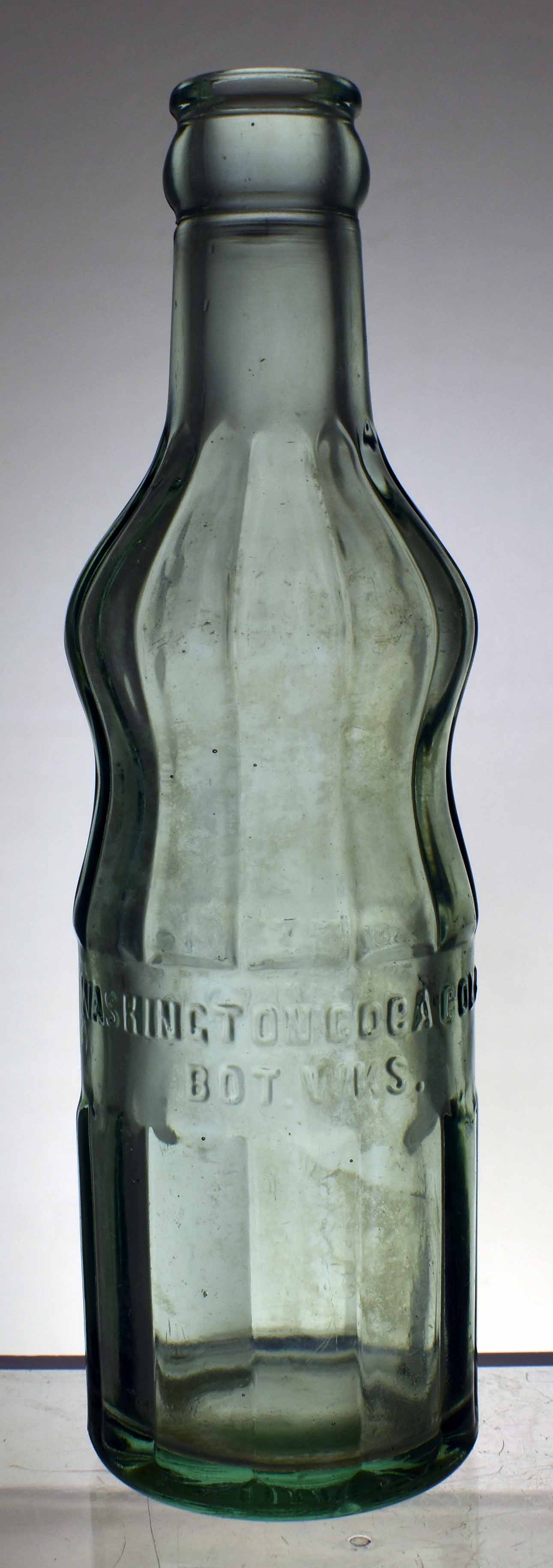 2 Vintage Coke Bottles Pint 16 oz NO DEPOSIT NO RETURN Clear Glass with lids